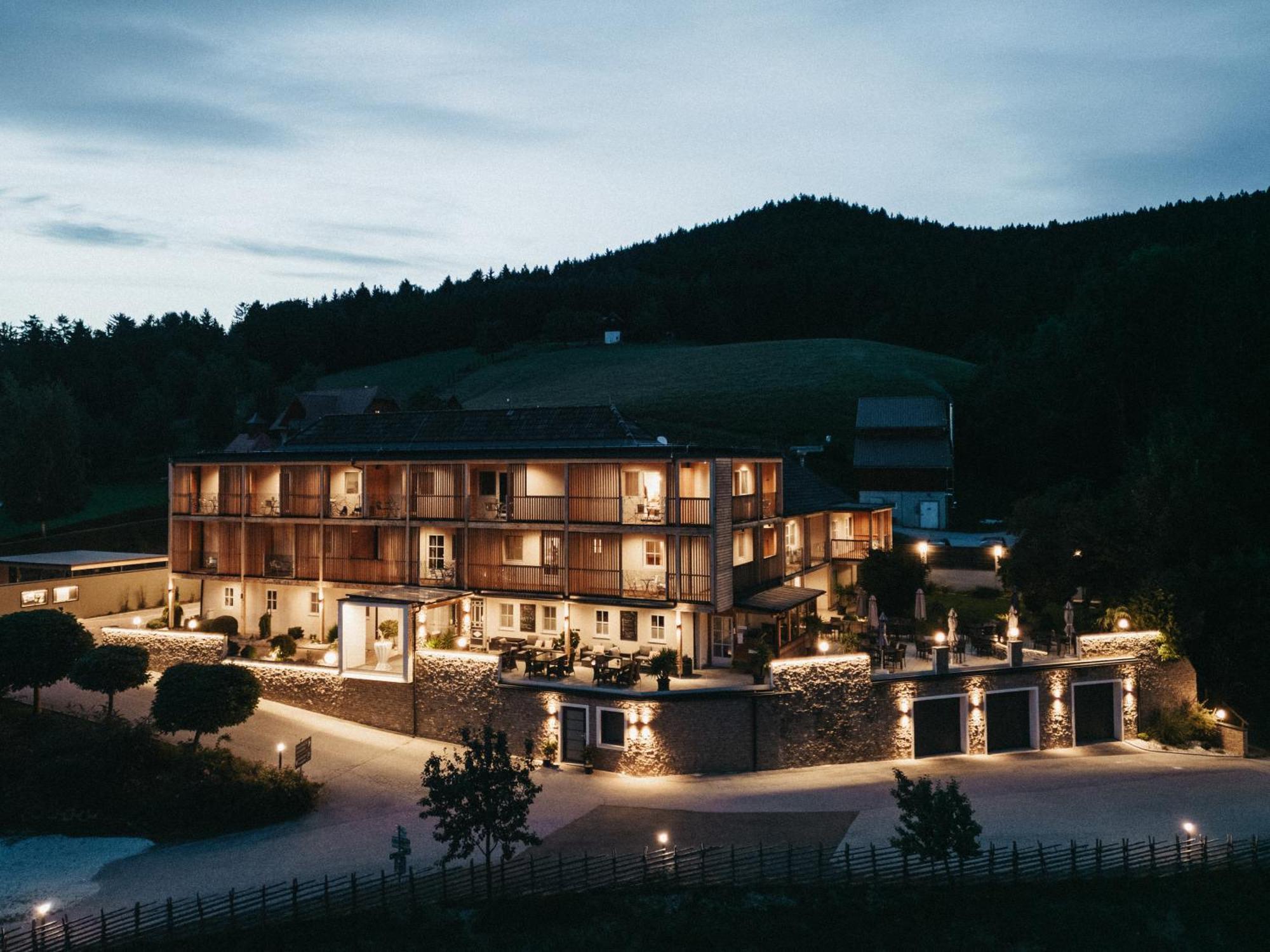 Hotel Muhr Pöllauberg Zewnętrze zdjęcie